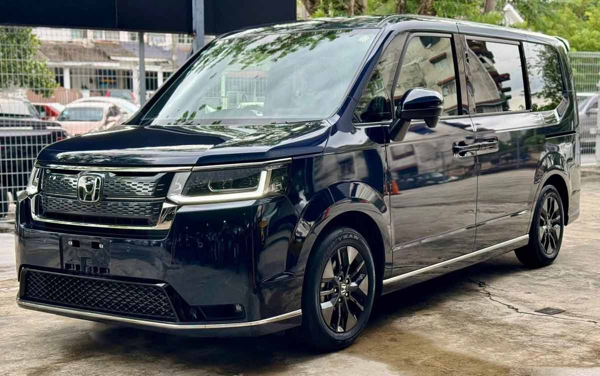 Honda Step Wagon 2024 достоинства и недостатки, цена