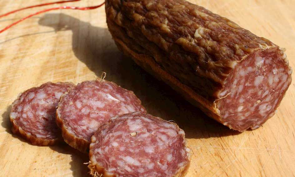 Выбор сырокопченой колбасы на Новогодний стол, как и где покупать?