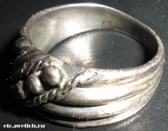 Китайское серебряное кольцо типа перстень - низкое качество